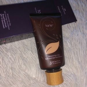 Amazonian Clay full coverage foundation by tarte